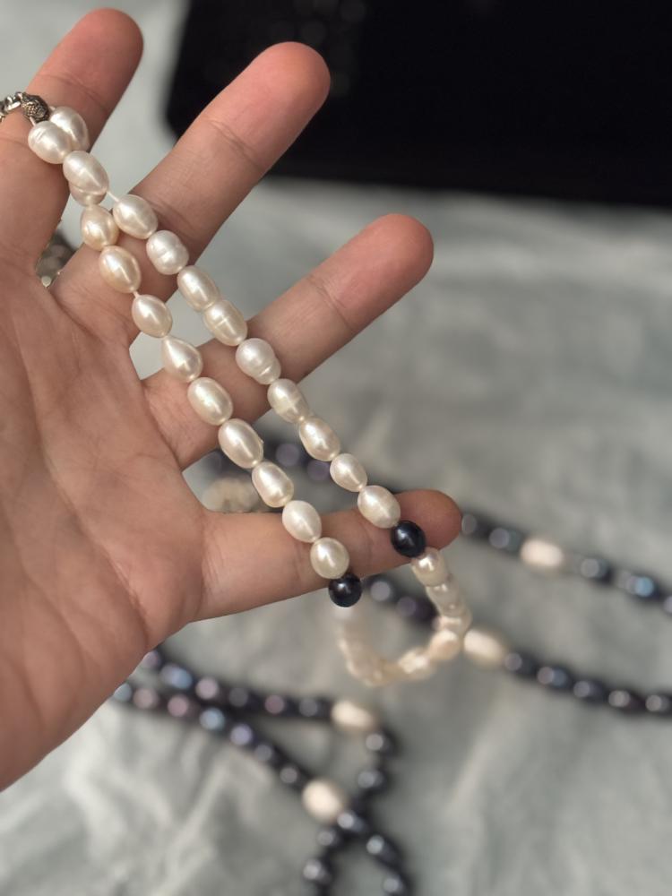 سبحة من اللؤلؤ الطبيعي
