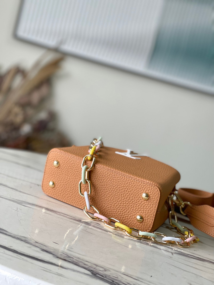 LV Capucines