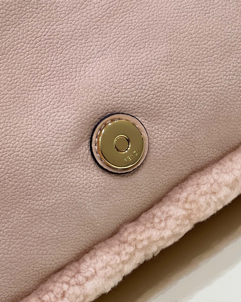 Fendi baguette