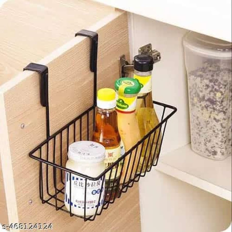 سلات تخزين معدنية تعليق أنيقة تساعد في ترتيب المساحات الداخلية