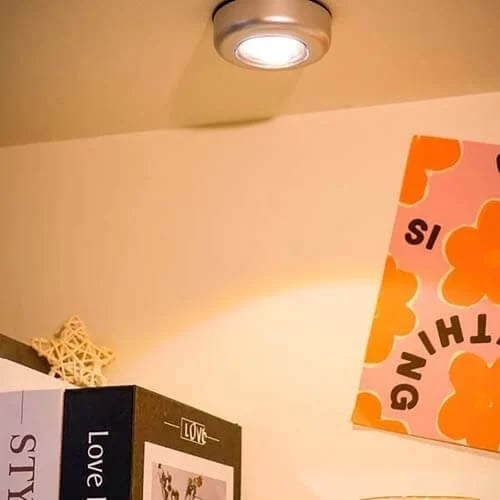 لمبة اضاءة بالبطارية LED فكرة مبتكرة لإضاءة الأماكن المظلمة