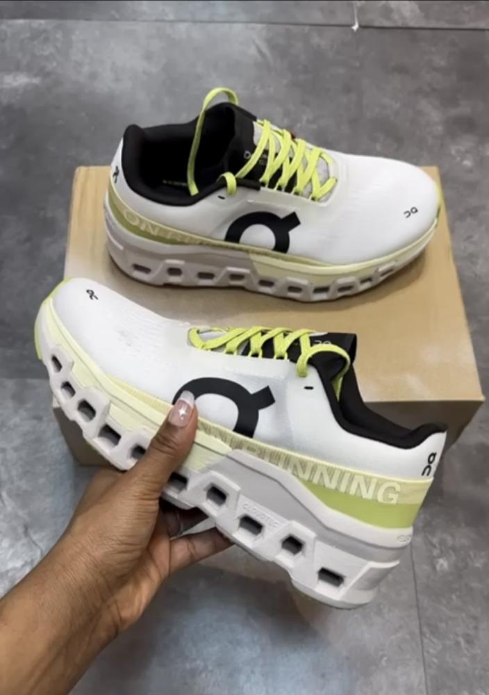 On Running Cloudmonster 2 Undyed Zest
