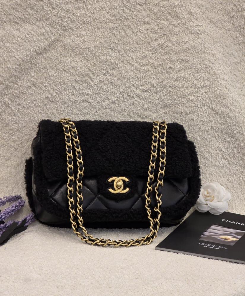 CHANEL Flap Bag