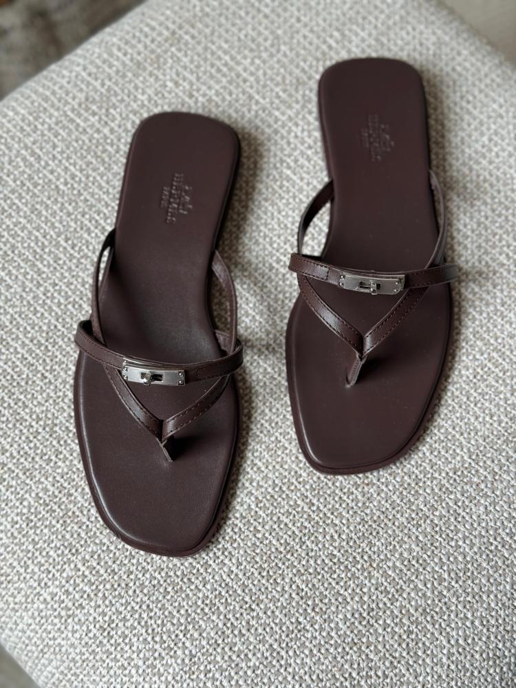 Hermes Oran Style Flip Flops