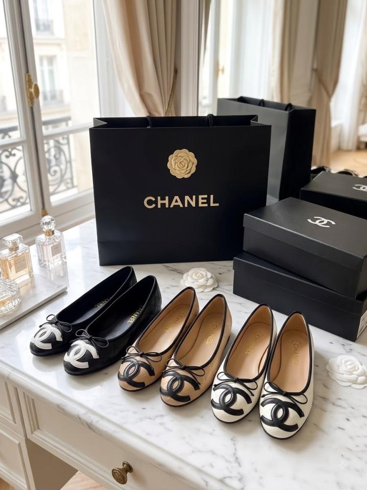 Chanel CC Logo Bow Ballet Flat