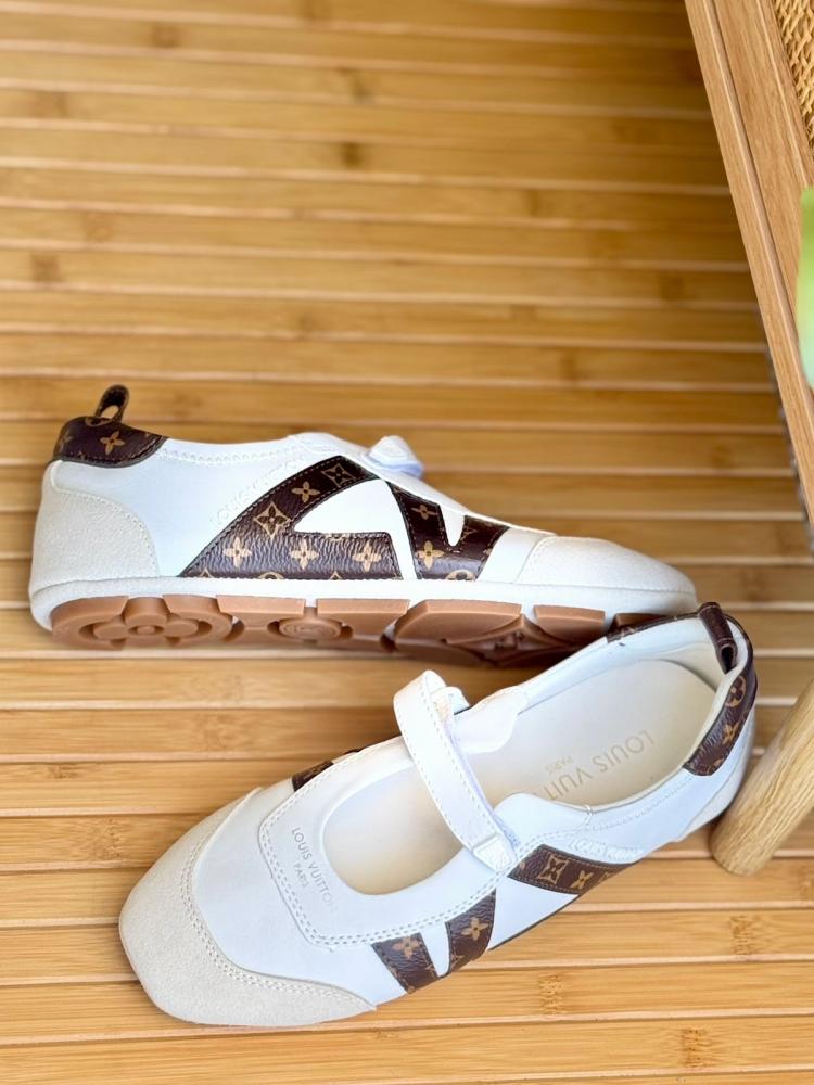 Louis Vuitton Mary Jane Ballet Flats