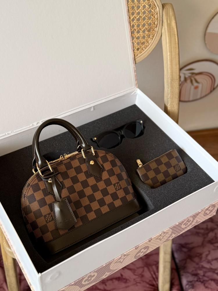 Louis Vuitton 25cm Alma Damier Gift Box Set