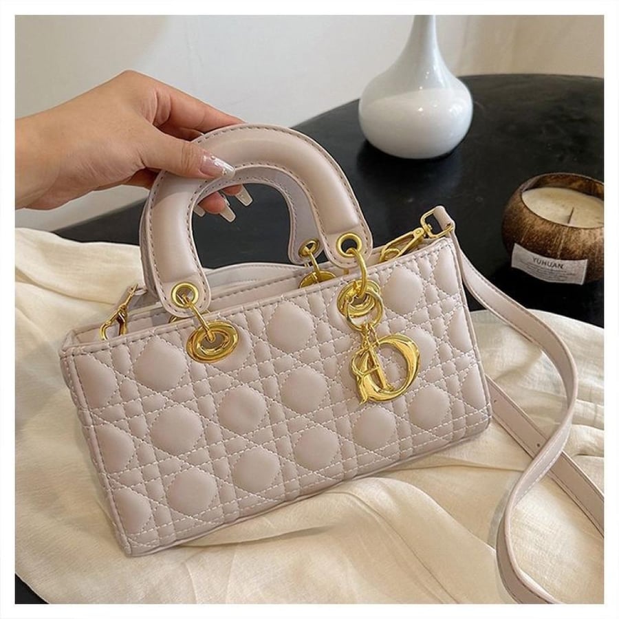 Dior Lady Dior Medium Bag 26cm