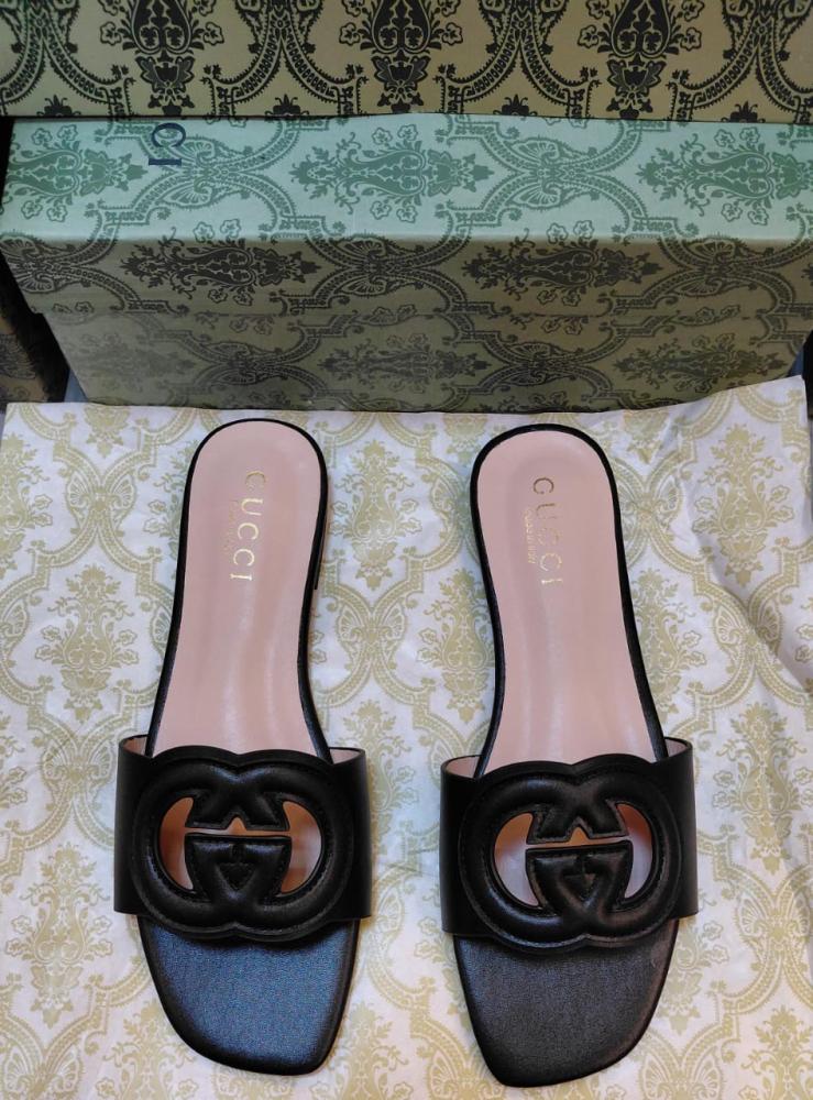 Gucci Interlocking G Slide Sandals