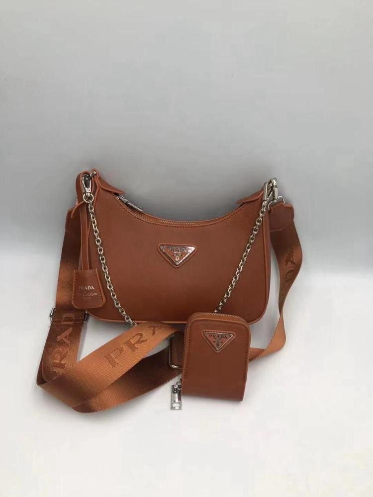 Prada Re-Edition Shoulder Bag 24cm