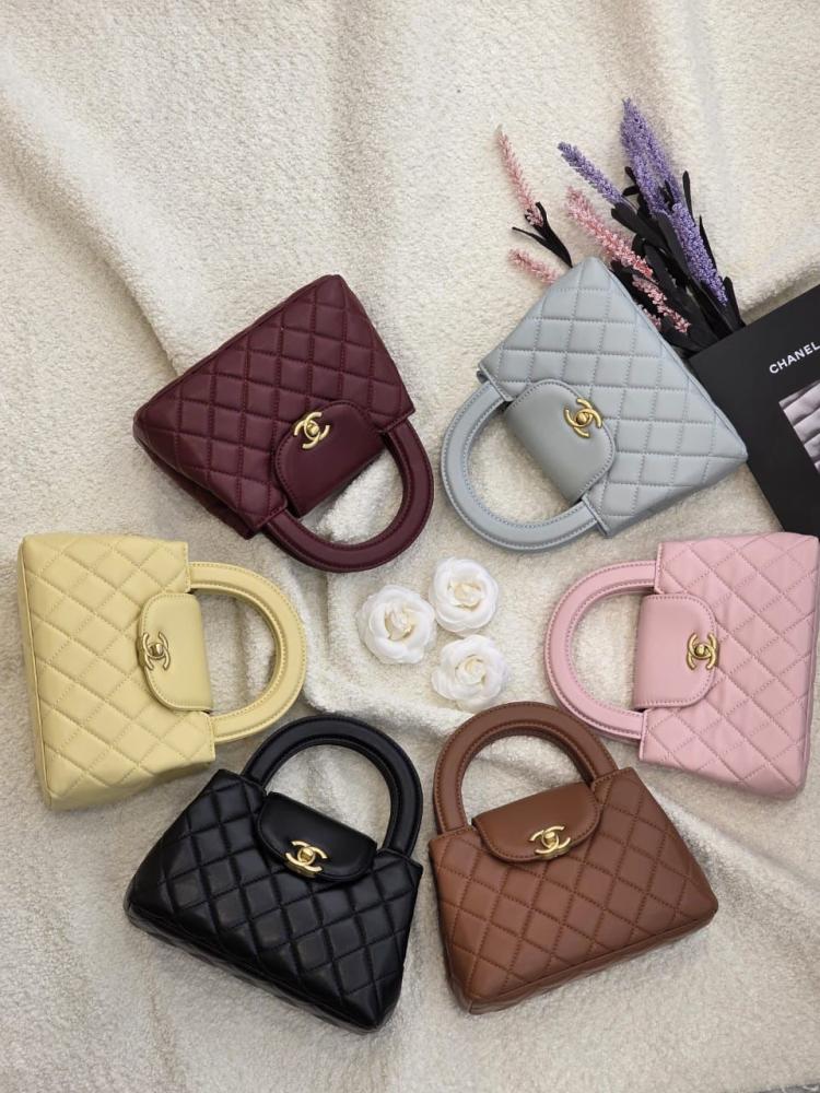 CHANEL Small Flap Bag with Top Handle