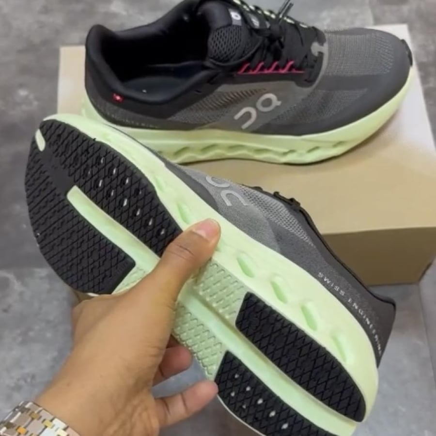 On Running Cloudsurfer Next sneakers