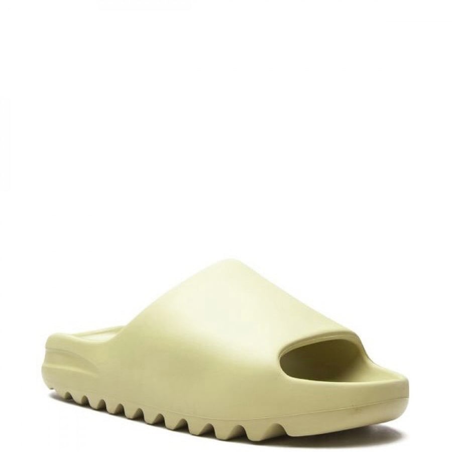 Yeezy ridged sole slides