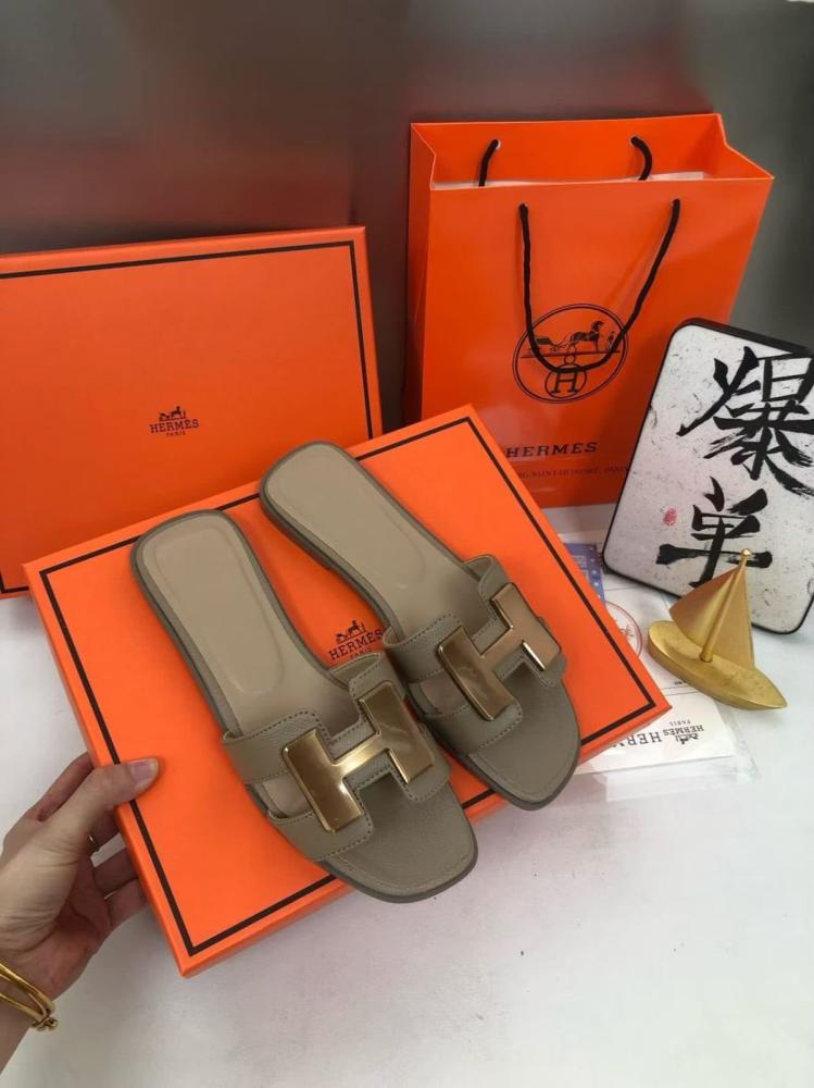 Hermes Constance Gold H Flat Slide
