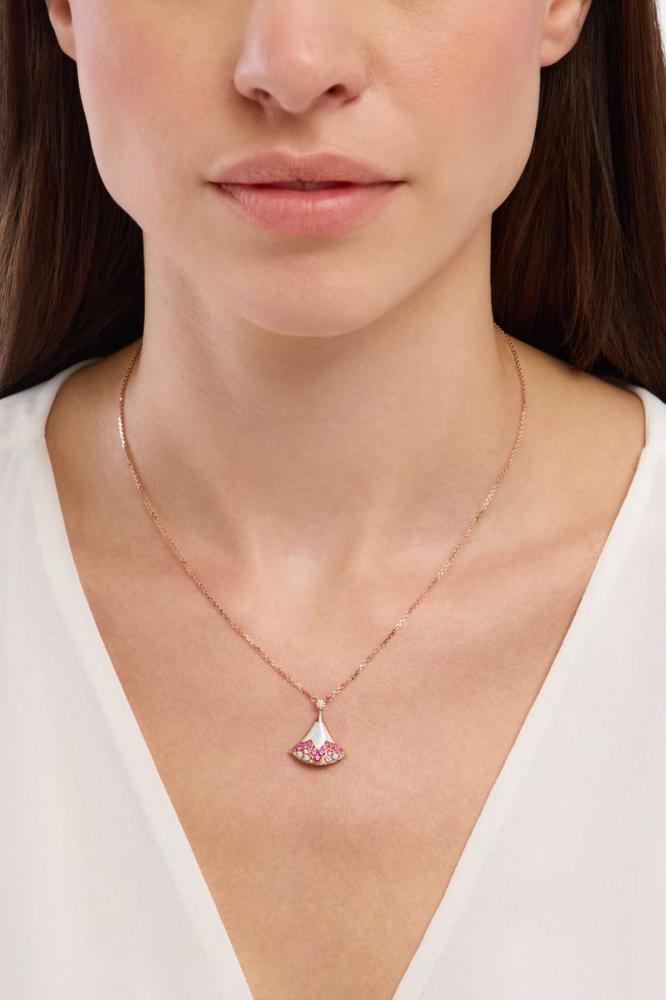 Bvlgari Divas Dream Necklace and Earrings Set Mother of Pearl Pink - Rose Gold