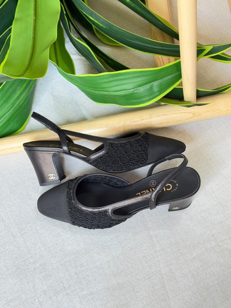 Chanel Tweed Cap Toe Slingback Block Heel
