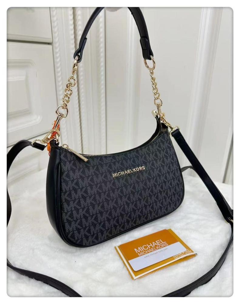 Michael Kors Jet Set Shoulder Bag