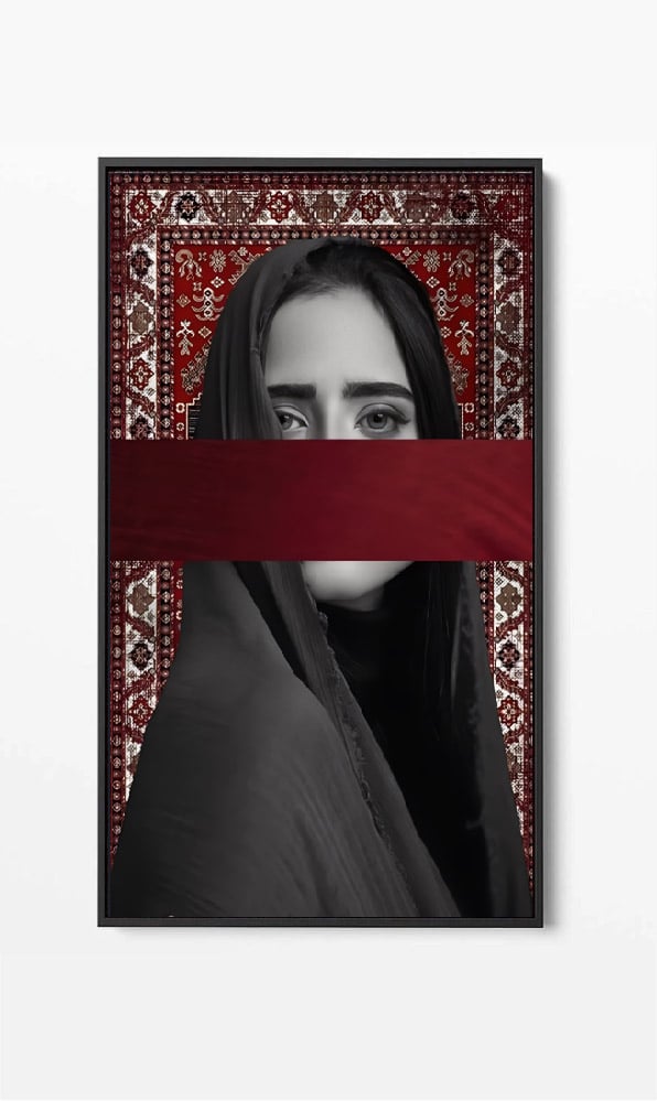 لوحة فنية كانفس للسجاد "أسرار خلف الستار" الفاخرة (طباعة)