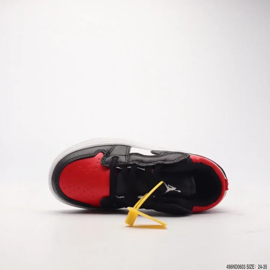Nike Jordan 1 اطفال