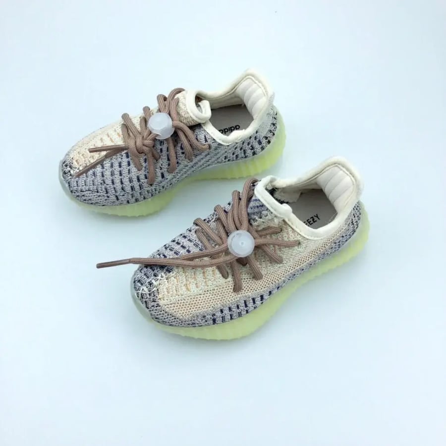 Yeezy Boost 350 V2 'Ash Pearl Kids اطفال