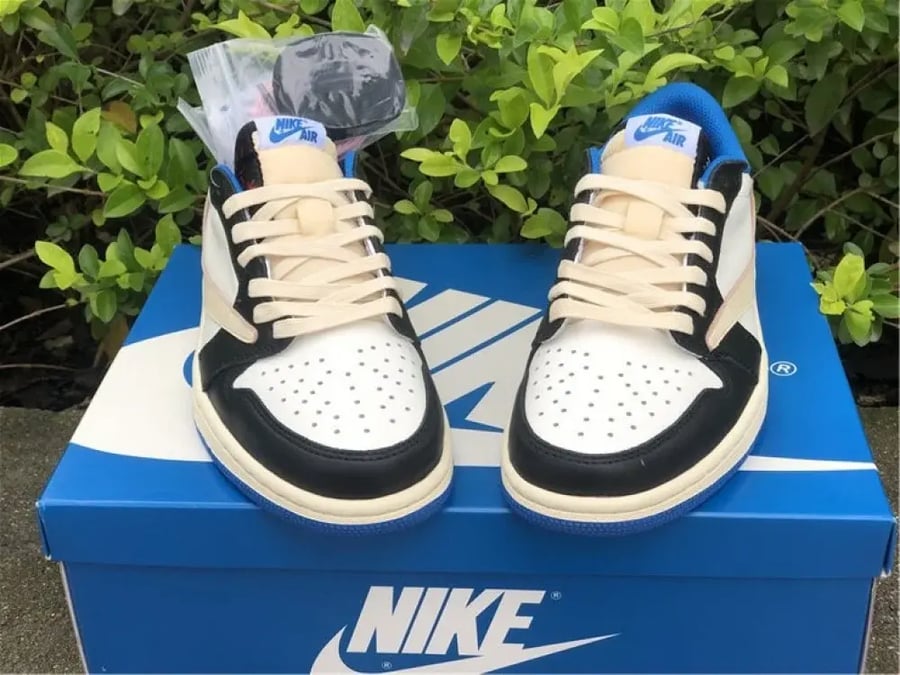 Air Jordan 1 Low SP "Travis Scott x Fragment"