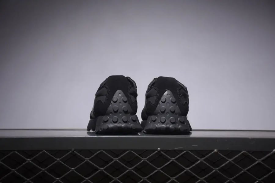 New Balance 327 'Black'