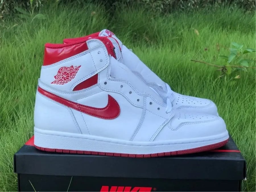 Air Jordan 1 “Metallic Red”