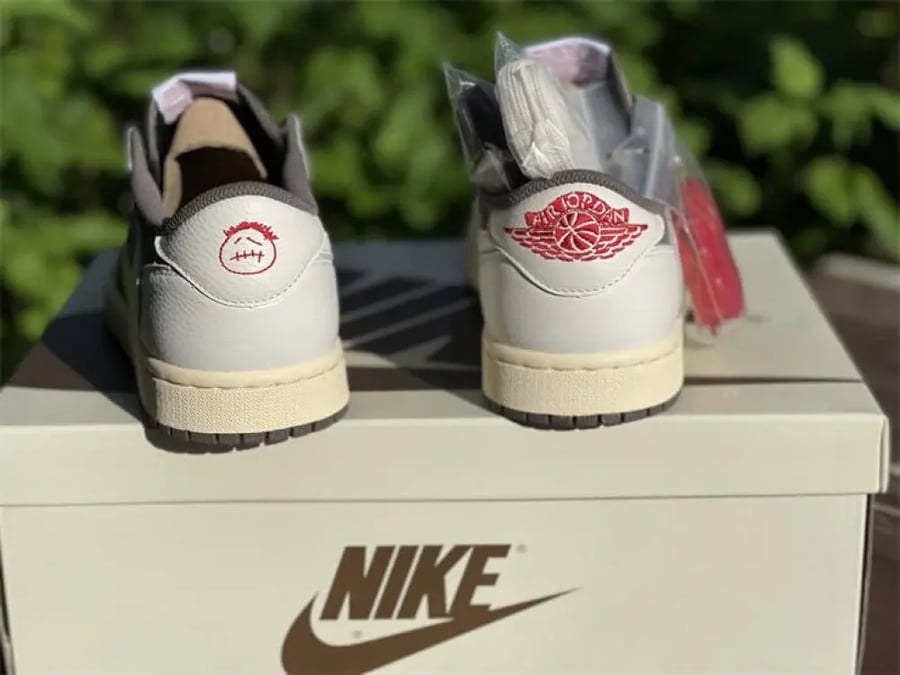 Air Jordan 1 Retro Low Travis Scott Reverse Mocha