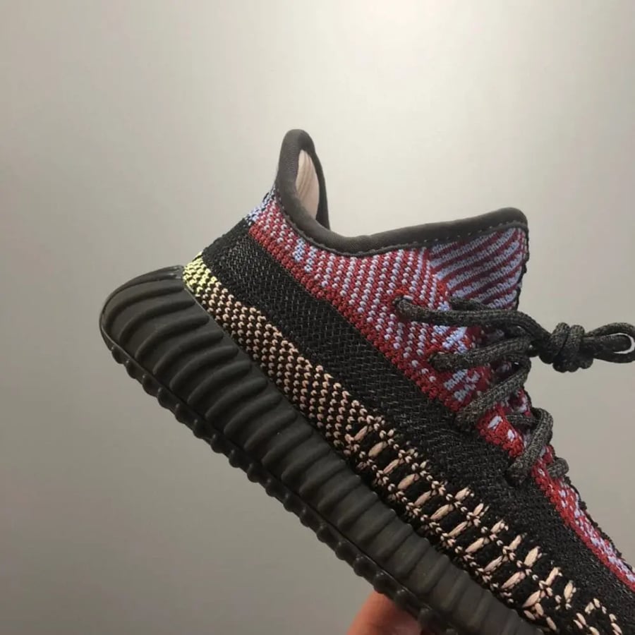 Yeezy Boost 350 V2 'Yecheil' Kids اطفال