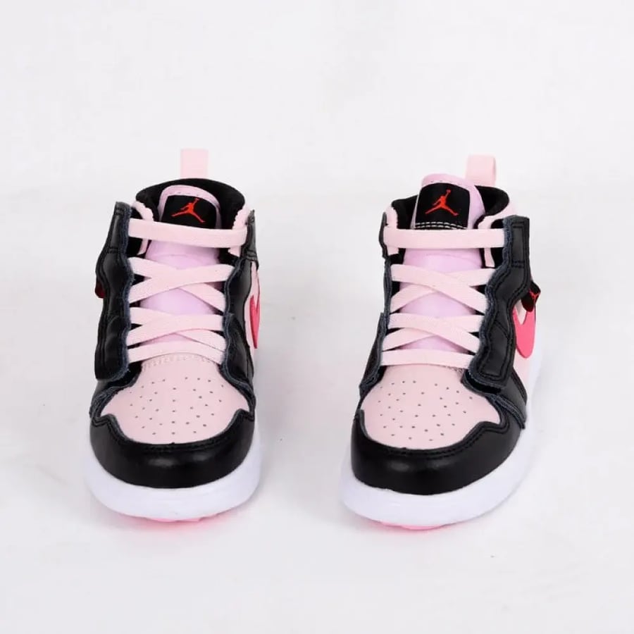 Nike Jordan 1 اطفال