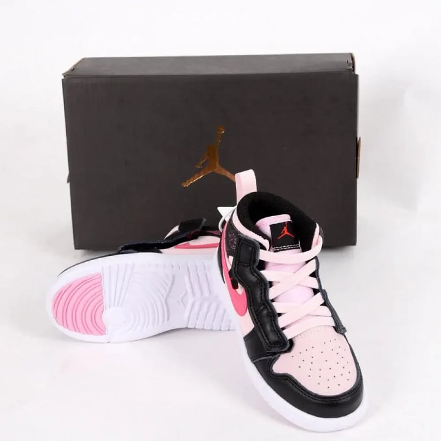 Nike Jordan 1 اطفال
