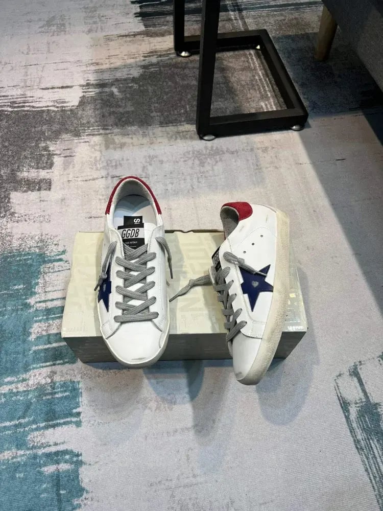 Golden Goose Superstar sneakers