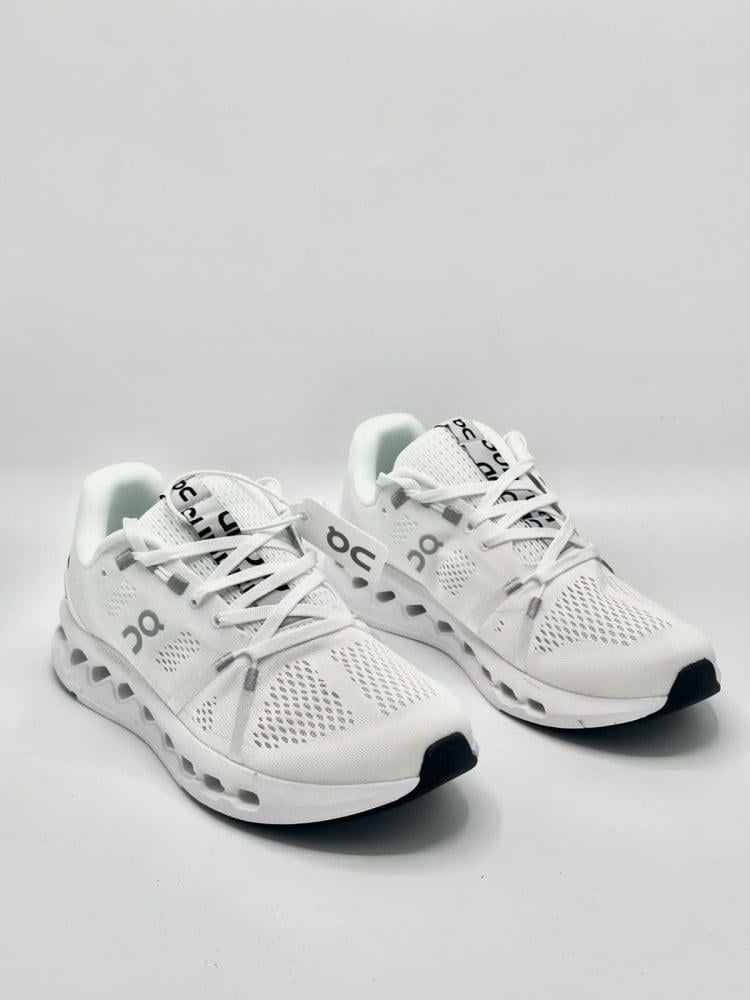 حذاء | ON Cloudsurfer Off White
