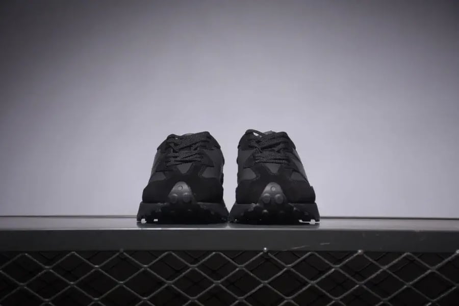 New Balance 327 'Black'