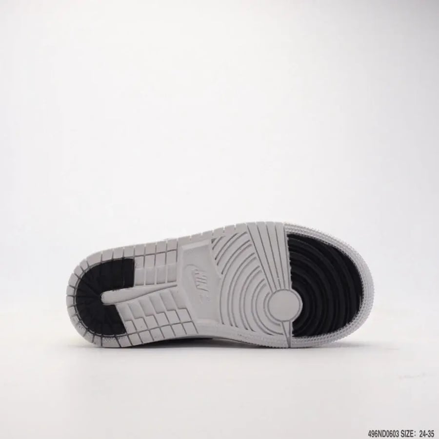 Nike Jordan 1 اطفال