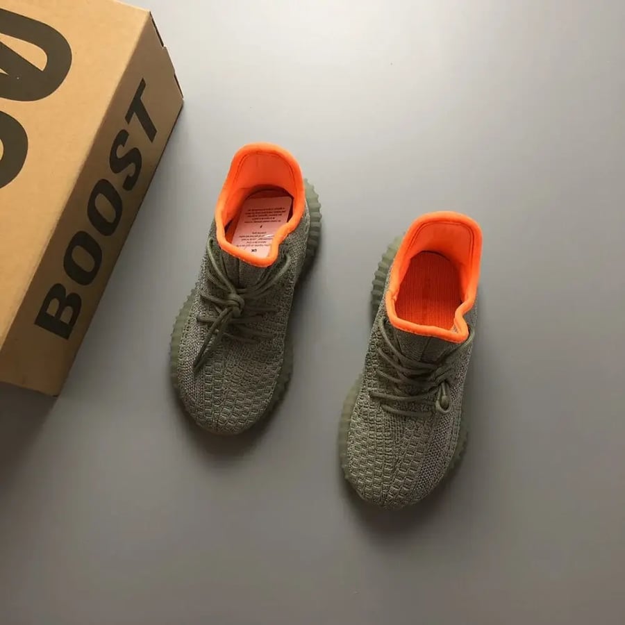 Yeezy Boost 350 V2 Kids اطفال