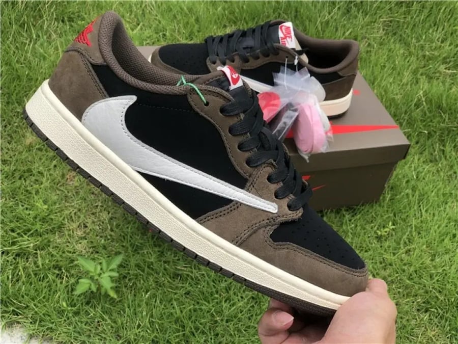 Air Jordan 1 Low "Travis Scott"