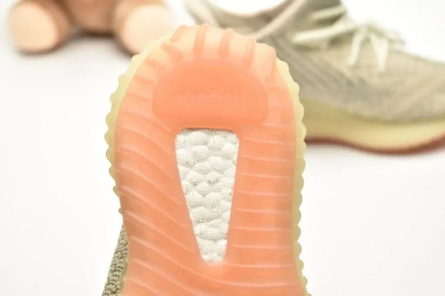 Yeezy Boost 350 V2 'Citrin' Kids اطفال عاكس