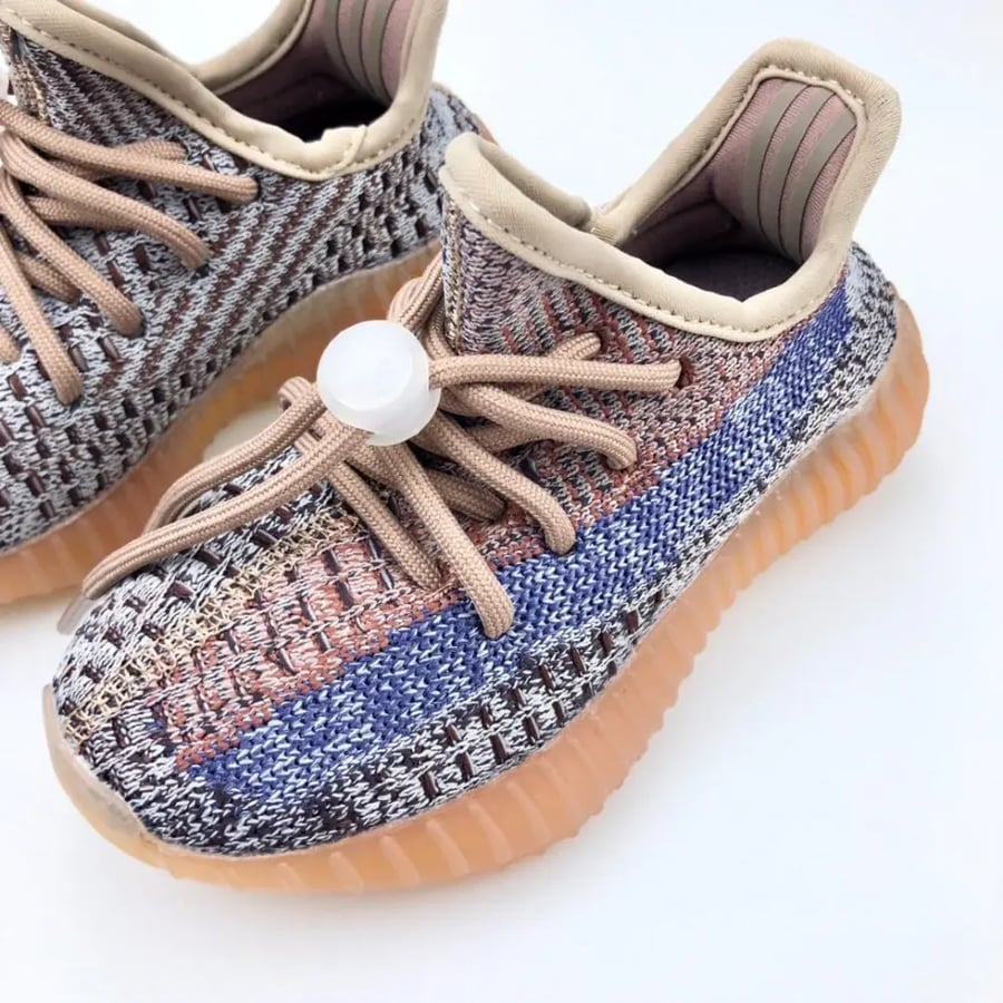 Yeezy Boost 350 V2 'Fade' Kids اطفال