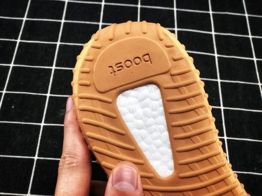 Yeezy Boost 350 V2 'Clay Kids اطفال