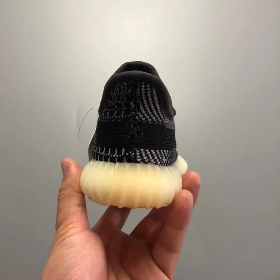 Yeezy Boost 350 V2 Carbon Kids' اطفال