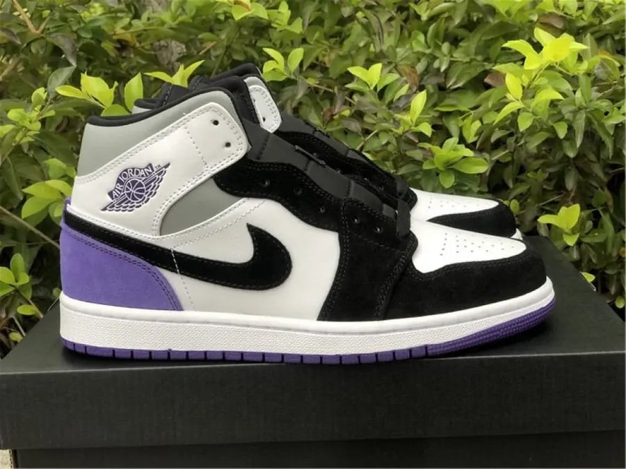 Air Jordan 1 Mid SE 'Varsity Purple'