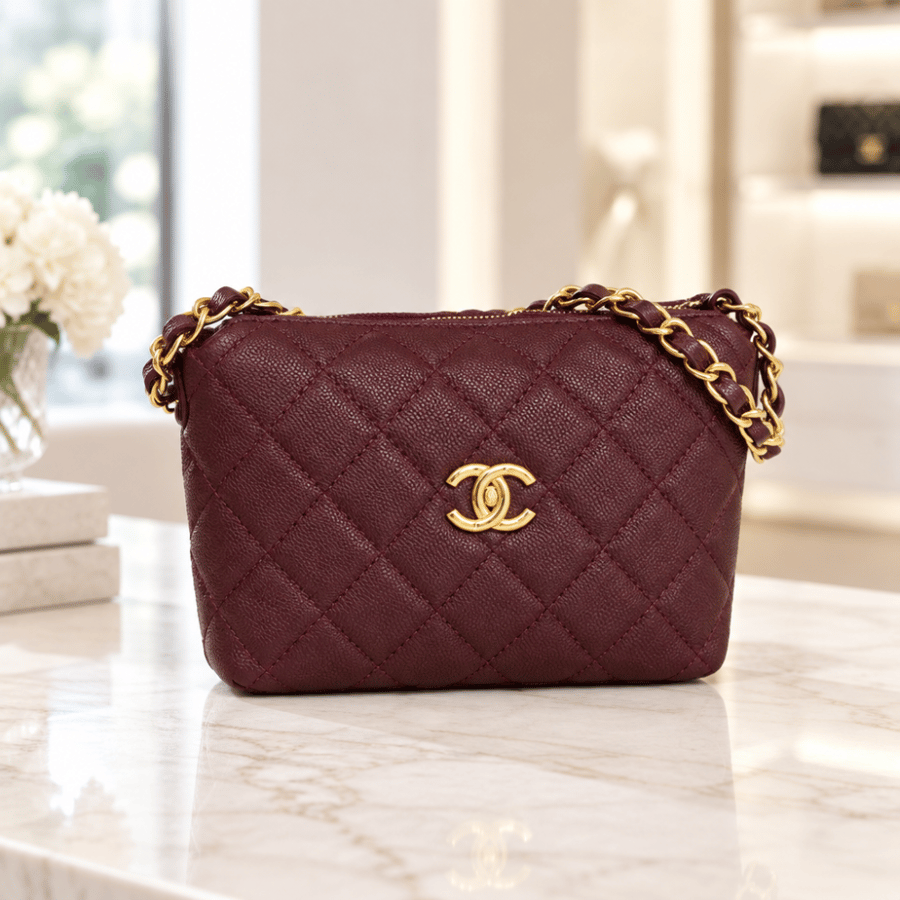 حقيبة كتف نسائية Chanel - عنابي مبطن بسلسلة ذهبية