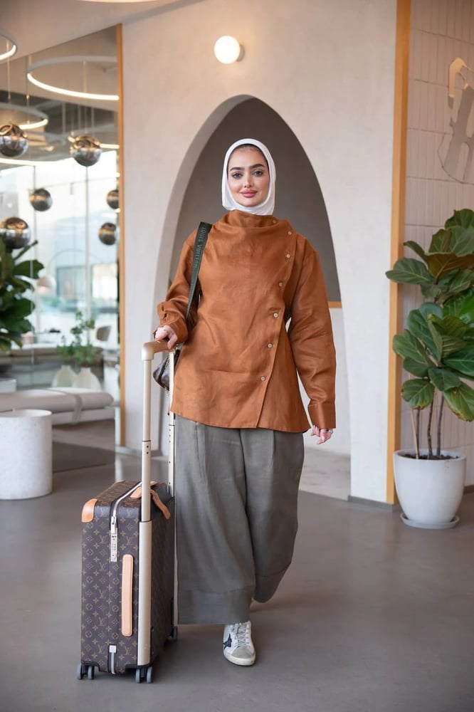 طقم "مودرن لينن - مناسب للحجاب