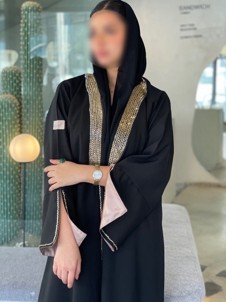 عباية شك ذهبي - عبايات فخمة - عبايات عشوقه - عبايات العيد