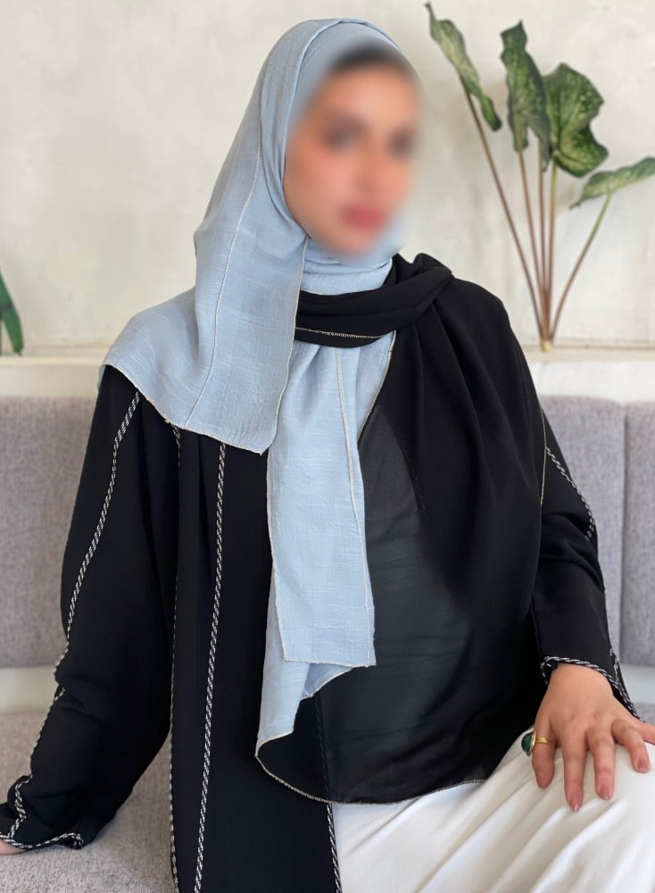 طرحة سماوي واسود