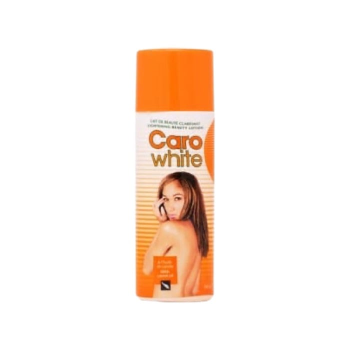 عبوة لوشن كارو وايت Caro White بلقطة توضح قوام المنتج