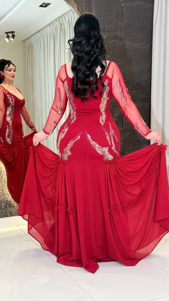 فستان ماسك احمر