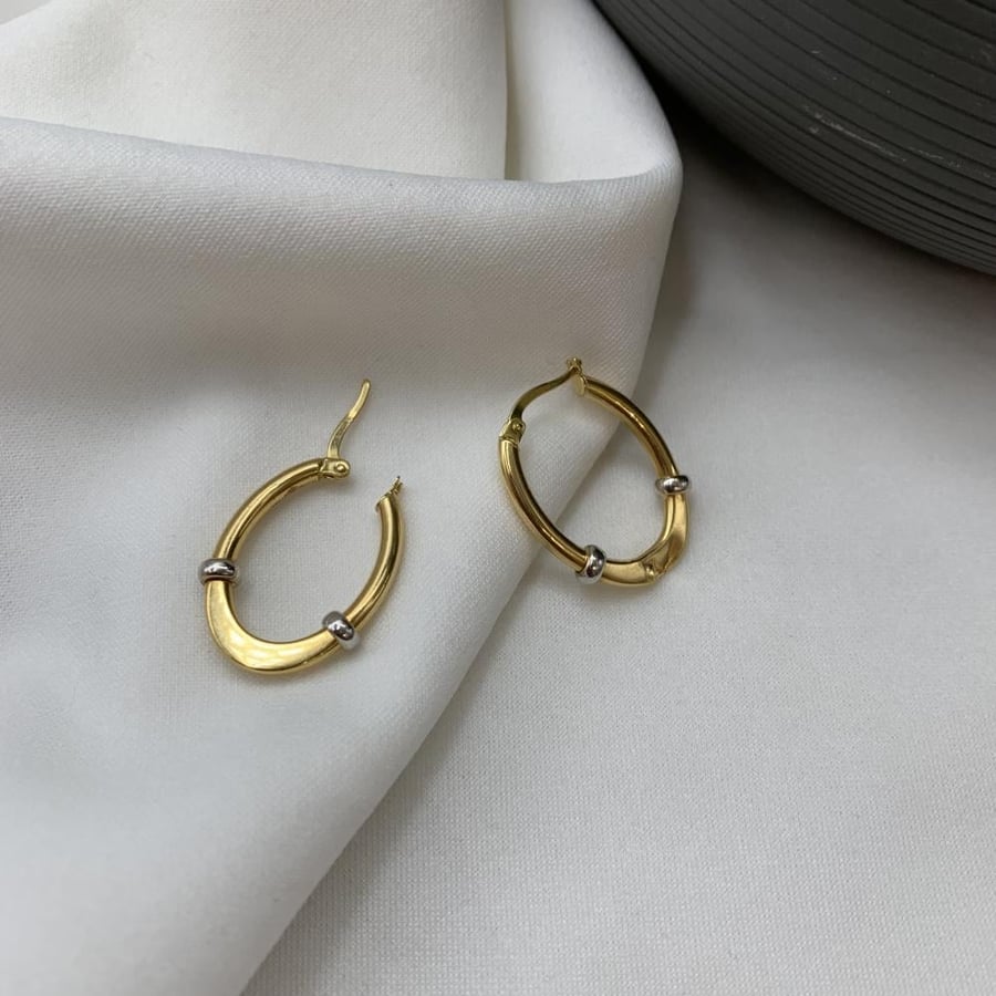 Italian ring, 18 karat pure gold, weight 2.7