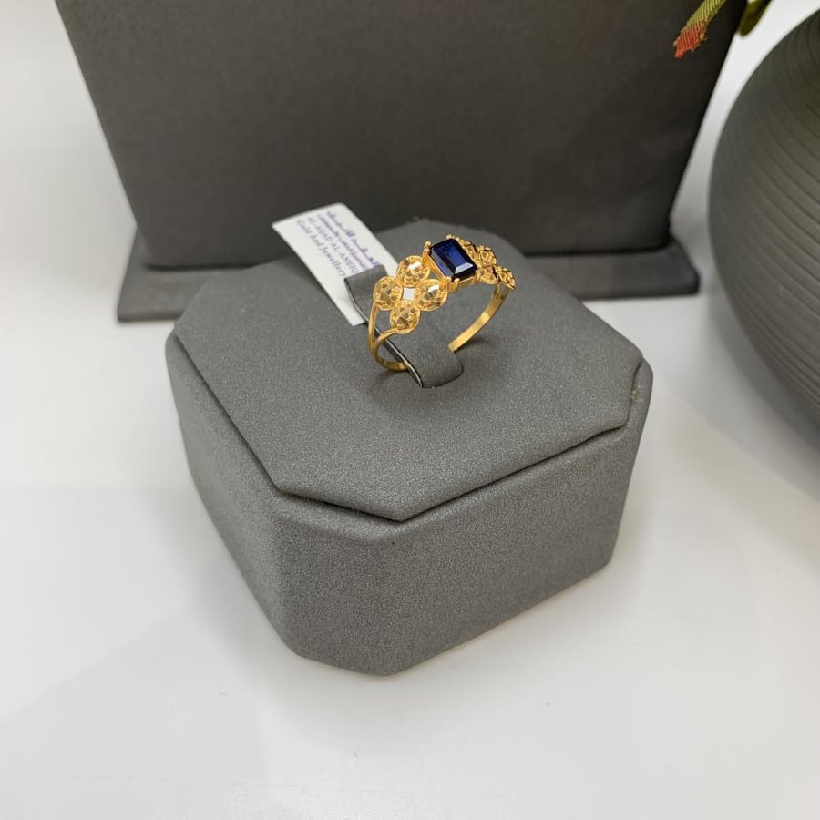 A Bahraini ring in blue color 21 karat